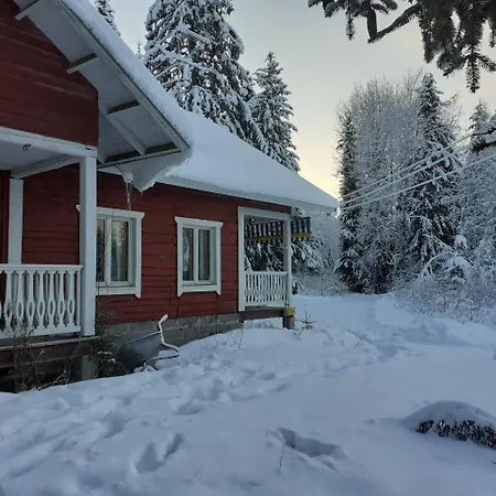 Rauhallinen Moekki Chalet *